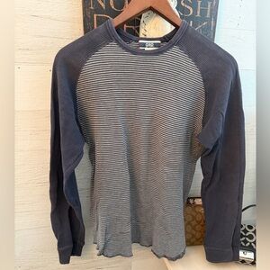 GAP Vintage Men's Navy and White Striped Thermal Top